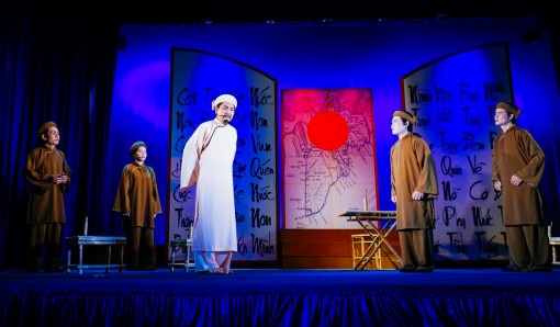 Phác họa chân dung một nhà thơ yêu nước