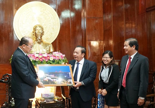 Lãnh đạo thành phố tiếp và làm việc với Tổng Lãnh sự  Singapore tại TP Hồ Chí Minh