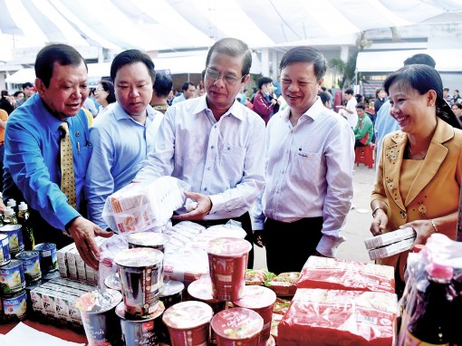 Liên đoàn Lao động TP Cần Thơ khai mạc “Ngày hội công nhân - Phiên chợ nghĩa tình”