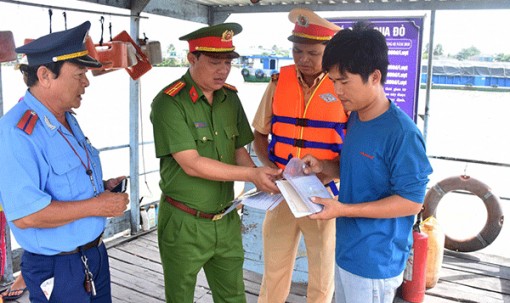 Chủ động triển khai các giải pháp đảm bảo trật tự an toàn giao thông