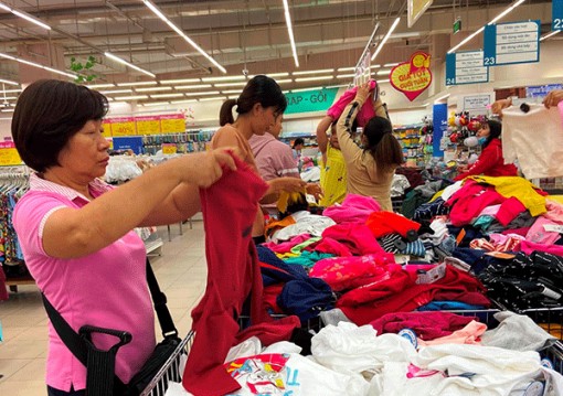 Chỉ số giá tiêu dùng tháng 12 tăng 1,49% so với tháng trước