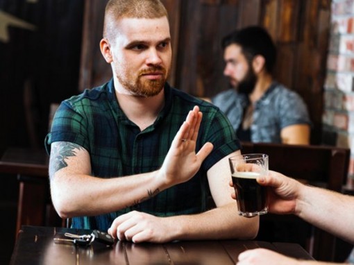 “Tuyệt chiêu” giúp cắt giảm rượu, bia trong năm mới