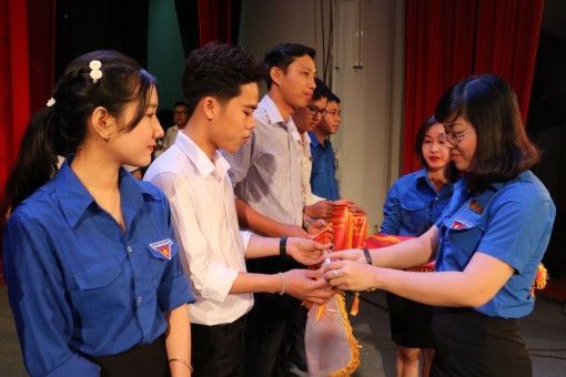 Khai mạc Hội thi "Tiếng hát học sinh, sinh viên TP Cần Thơ"