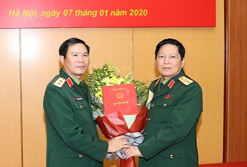 5 tướng lĩnh quân đội nhận nhiệm vụ mới