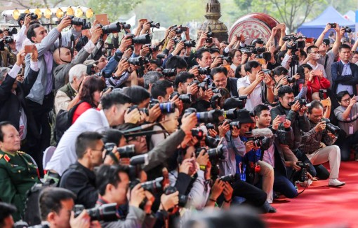 Tăng cường công tác xây dựng Đảng trong các cơ quan báo chí nhằm nâng cao chất lượng hoạt động của báo chí