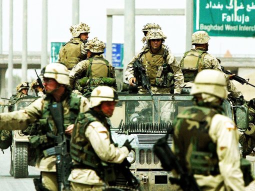 Iran tuyên bố Lầu Năm Góc
là “tổ chức khủng bố”