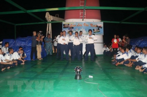 Sự kiện đặc biệt trên boong tàu 561 Hải quân