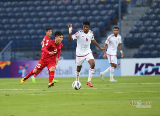 U23 Việt Nam hòa U23 UAE ngày ra quân