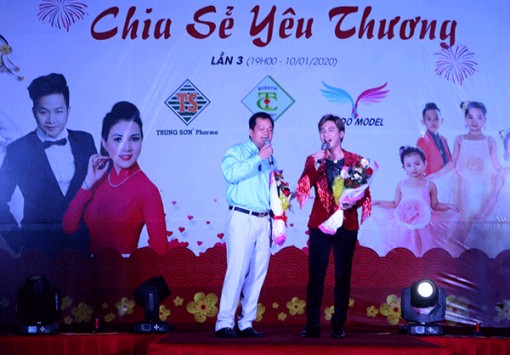 Đêm văn nghệ gây quỹ giúp bệnh nhân nghèo