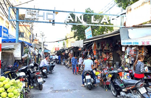 Lấn chiếm vỉa hè chợ An Lạc: Cần có giải pháp xử lý rốt ráo