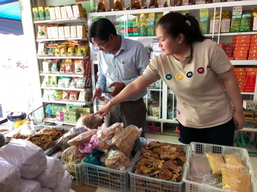 Dưa hấu chưng Tết không tăng giá