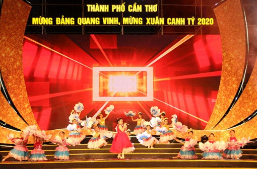 Cần Thơ chào năm mới với “Bản hòa ca mùa Xuân”