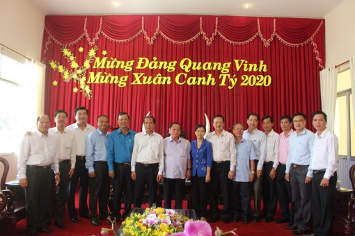 Quyết tâm hoàn thành đạt và vượt các chỉ tiêu kinh tế - xã hội năm 2020