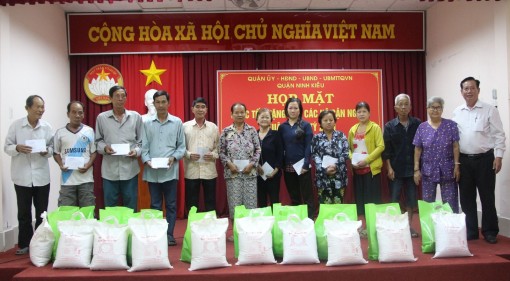 Nhiều hoạt động chăm lo Tết cho nhân dân