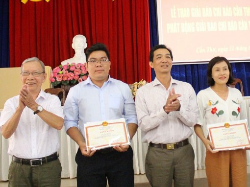 Trao giải báo chí Báo Cần Thơ lần thứ 4