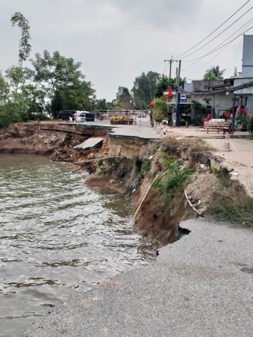 Quốc lộ 91 tiếp tục sạt lở nghiêm trọng