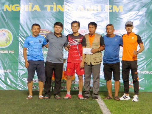 Ý nghĩa từ giải bóng đá

“Nghĩa tình anh em”