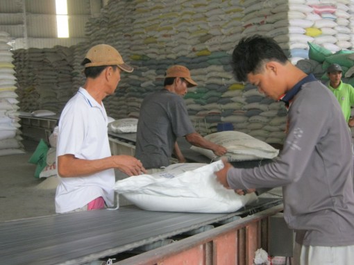 Ngân hàng nỗ lực khơi dòng vốn ra thị trường