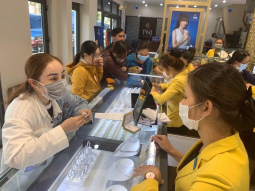 Giá vàng ổn định trong  ngày “vía Thần Tài”