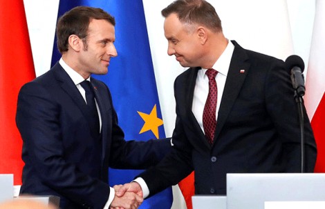 Pháp làm lành với Ba Lan
