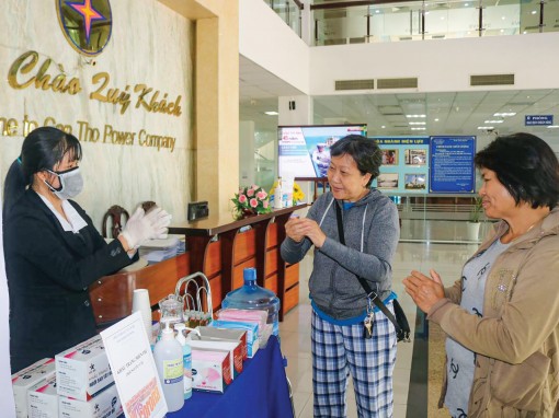 Ngành điện chung tay 

phòng, chống dịch bệnh