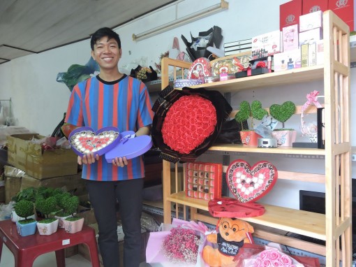 Chàng trai đam mê kinh doanh quà tặng