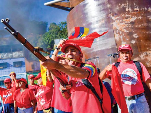 Venezuela rầm rộ tập trận