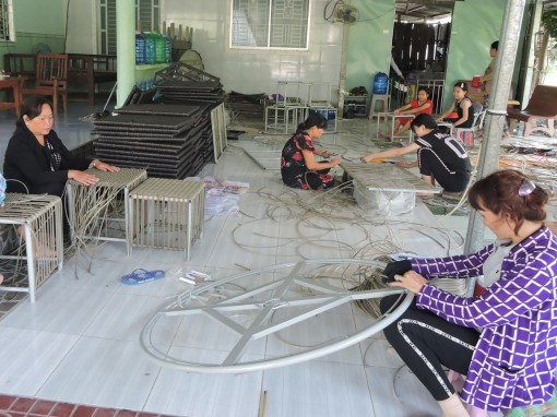 Hiệu quả Tổ Hợp tác đan dây nhựa ở xã Thới Hưng