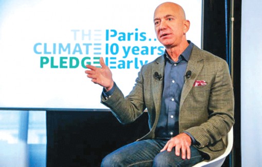 Tỉ phú Bezos mạnh tay chống biến đổi khí hậu