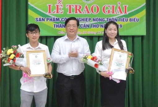 Tìm lối ra cho sản phẩm công nghiệp nông thôn