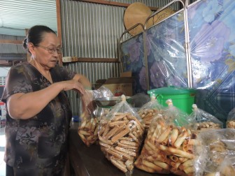 Liên kết sản xuất

và làm du lịch cộng đồng