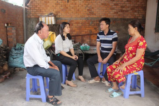 Giúp người nghèo vươn lên