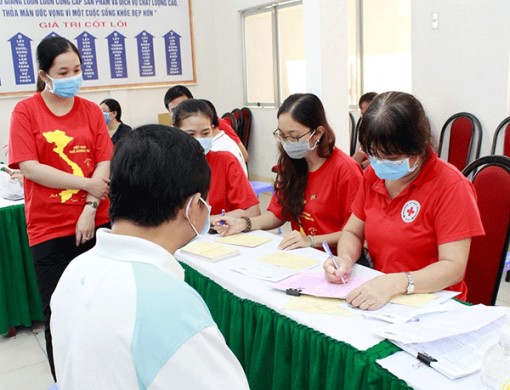 Dược Hậu Giang lan tỏa tình người ấm áp từ nghĩa cử hiến máu mùa dịch