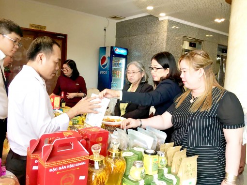 Nhiều chương trình thúc đẩy tiêu dùng hàng Việt