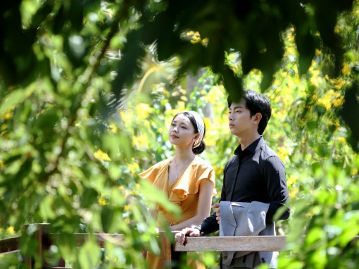 Định kiến “Đàn bà đã cũ”