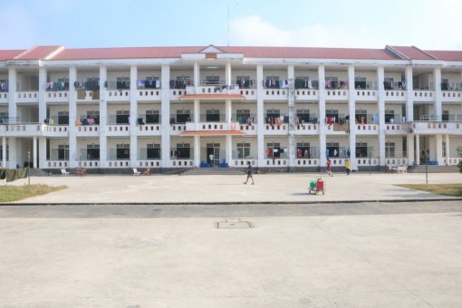 Không xét nghiệm SARS-CoV-2 với hai trường hợp cách ly tập trung