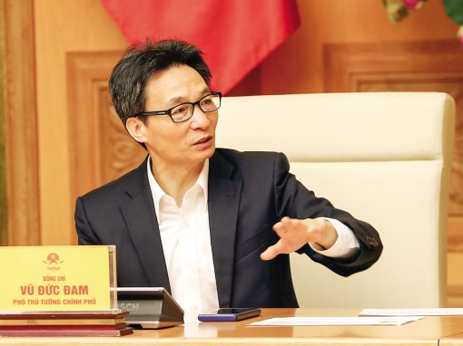 Chuẩn bị tốt nhất, sẵn sàng cho mọi tình huống; tiếp tục

       quán triệt tinh thần “chống dịch như chống giặc”