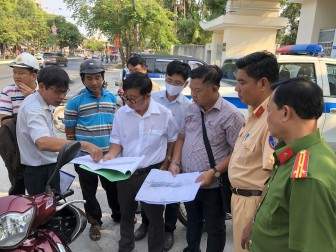 Phân luồng giao thông    qua cầu Quang Trung đơn nguyên 2