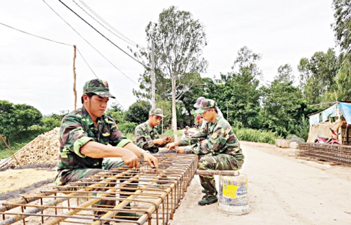 កសាង​ "បង្គោល​ព្រំ​ដែន​ទឹក​ចិត្ត​ប្រ​ជា​ជន​"