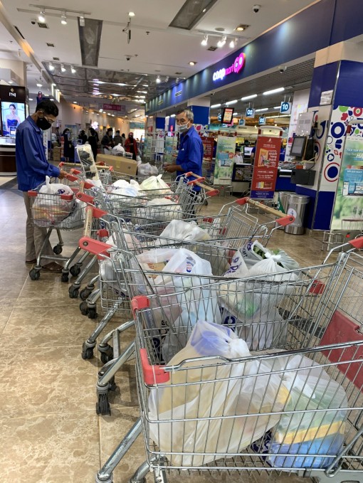 Đi siêu thị “từ xa”...