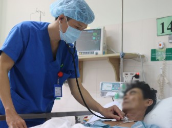 45 phút hồi sinh bệnh nhân đột tử