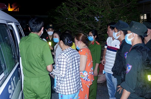 An Giang triệt xóa xới bạc lớn, tạm giữ hình sự 31 người liên quan