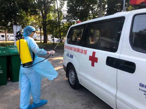 Bệnh viện Đa khoa Trung ương Cần Thơ diễn tập phòng, chống COVID-19