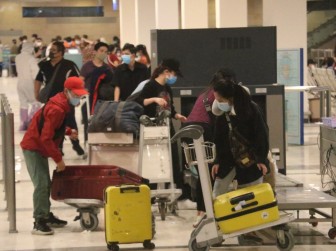 Chuyến bay đặc biệt đón 172 công dân Việt Nam từ Philippines về nước