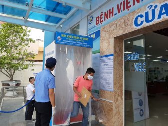 Bệnh viện đầu tiên ở Cần Thơ đưa vào

hoạt động máy khử khuẩn tự động