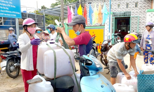 Bài 2: Giải cứu vườn trái cây đặc sản