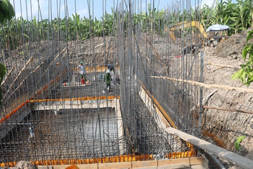 Đầu tư công trình cấp nước sạch cho người dân ở Trường Xuân A