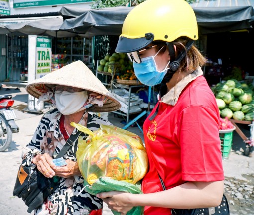 “Không để ai bị bỏ lại phía sau!”