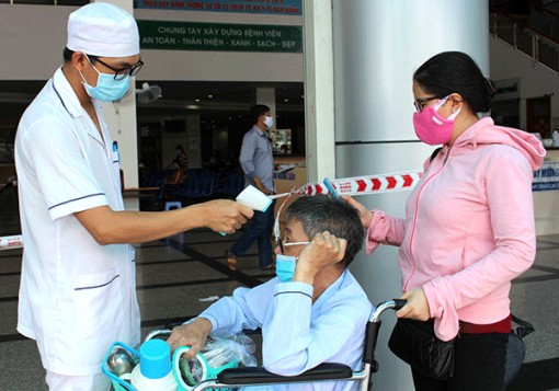 Siết chặt, kiểm soát phòng, chống dịch COVID-19 tại cơ sở khám chữa bệnh