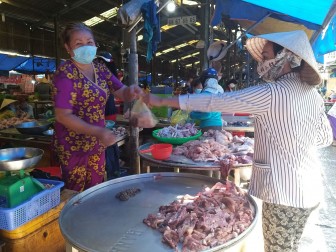 Doanh nghiệp, người dân đồng lòng phòng chống dịch